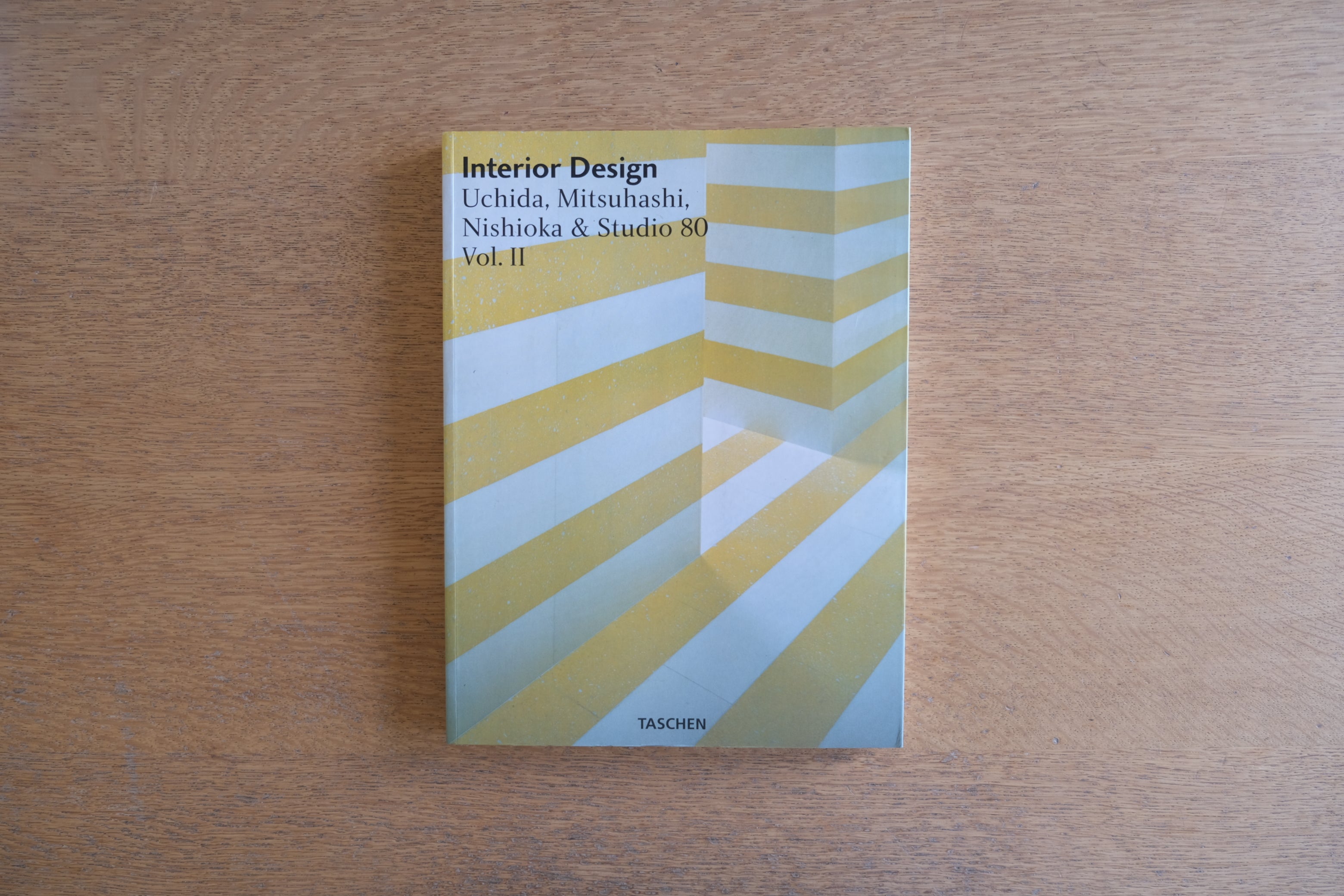［署名本］ 内田繁 Interior Design Uchida, Mitsuhashi, Nishioka & Studio 80 Vol.2 ペーパーバック 洋書