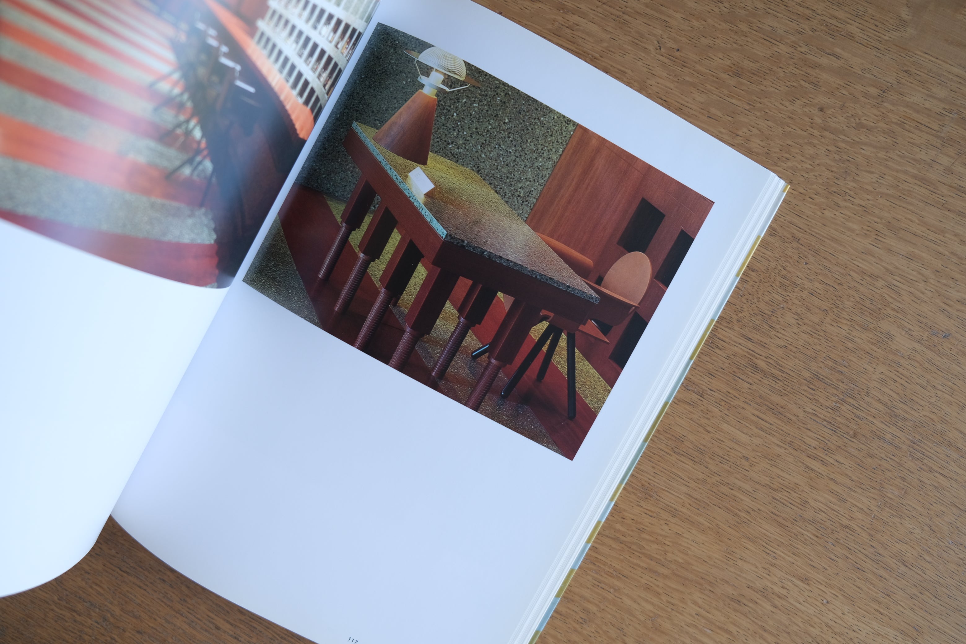 署名本・贈呈本］Interior Design Uchida, Mitsuhashi, Nishioka
