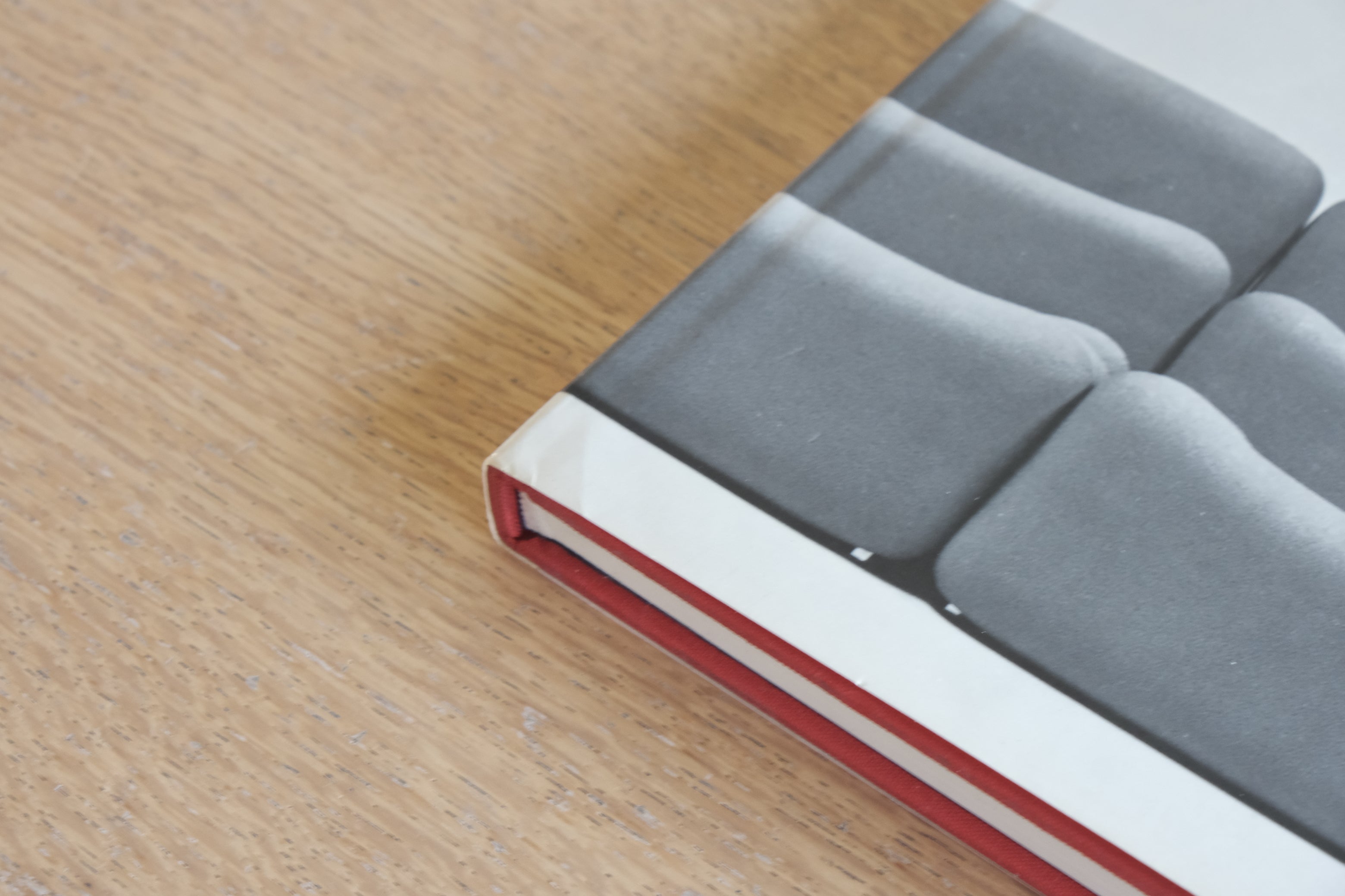 《new furniture neue möbel 10》｜モダニズム家具アーカイブ／ヴィンテージ・デザイン資料集