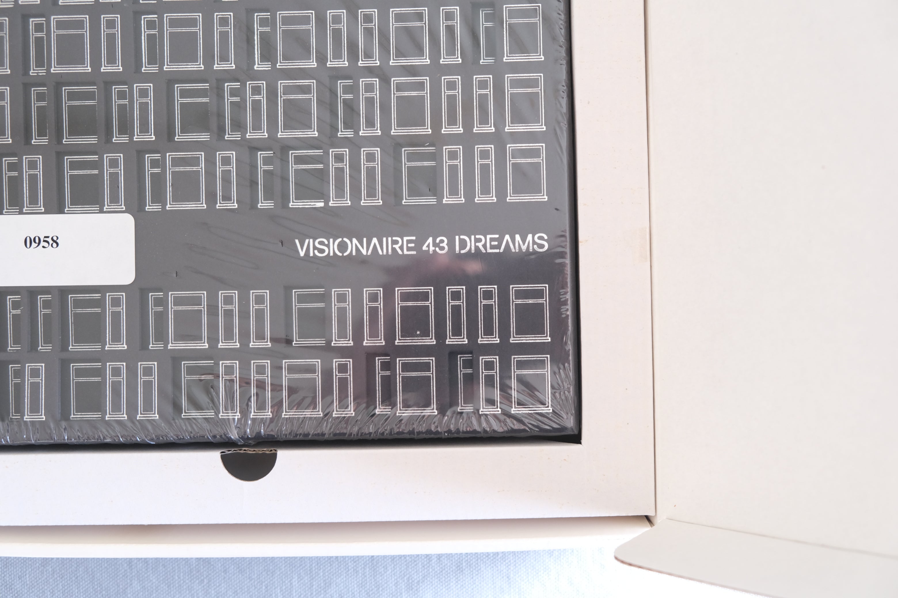 VISIONAIRE 43: Dreams｜レーザーカッティング特装本 2004年 限定1500部 未使用品