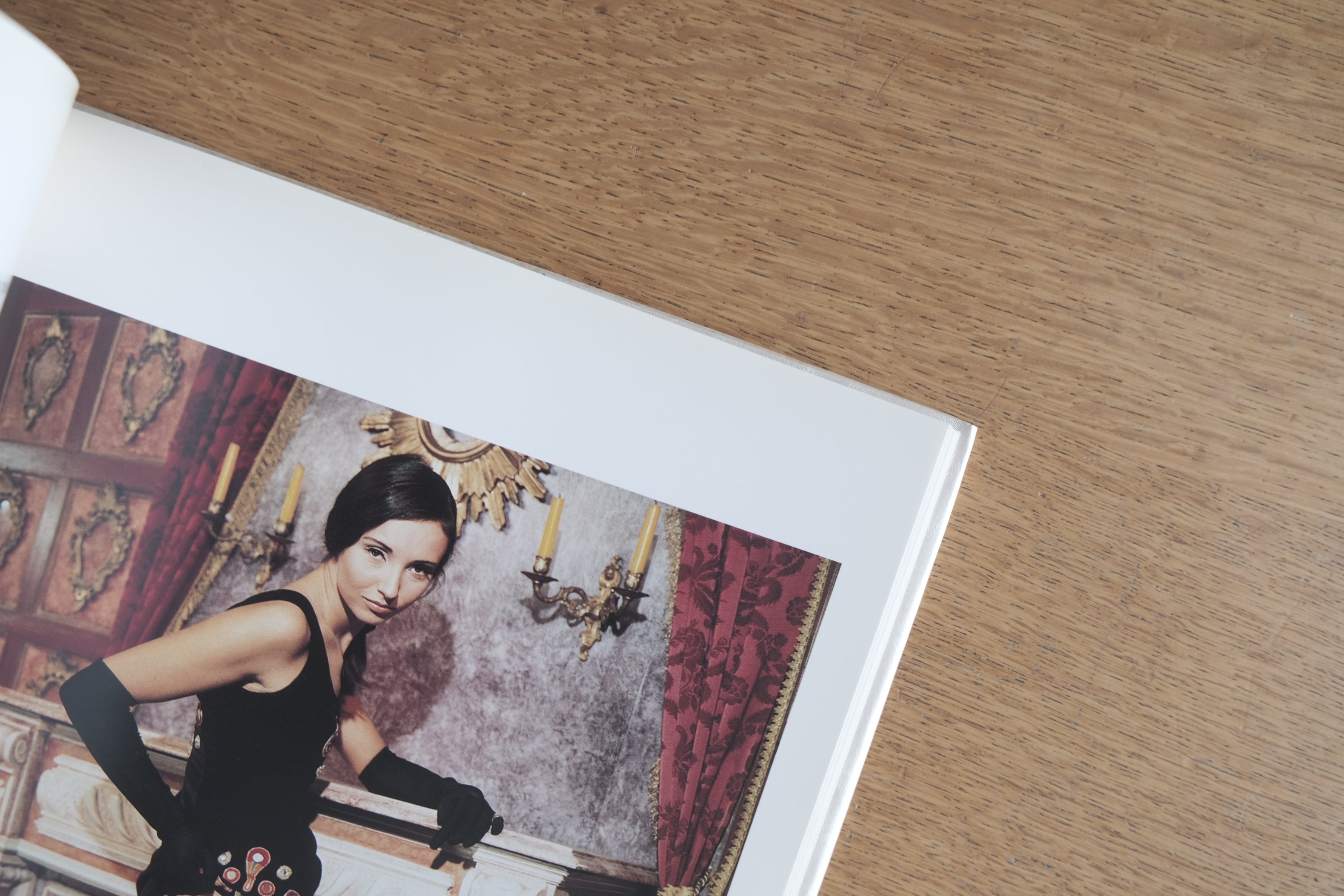 Chambre Close: Fiction. Bettina Rheims × Serge Bramly｜1992年 初版 写真集