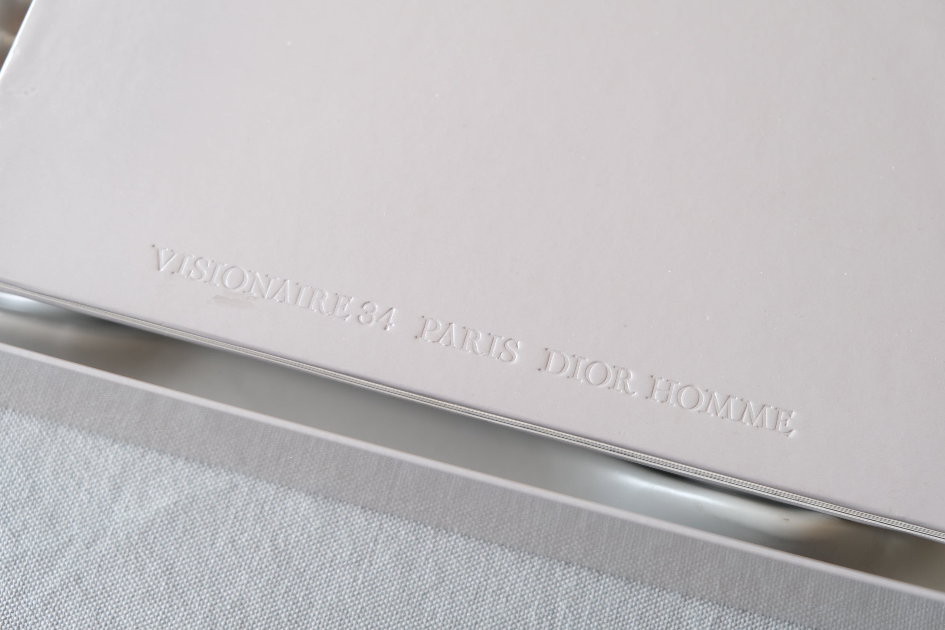 VISIONAIRE 34: Paris Hedi Slimane for Dior Homme｜2001年 限定5500部