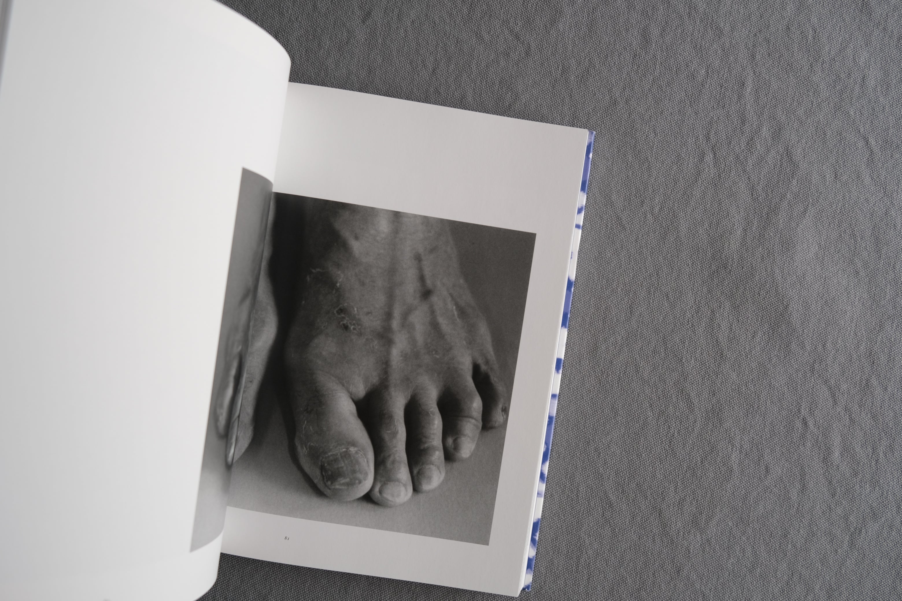 石内都 肌理と写真 GRAIN AND IMAGE｜2017年初版・署名入り展覧会図録