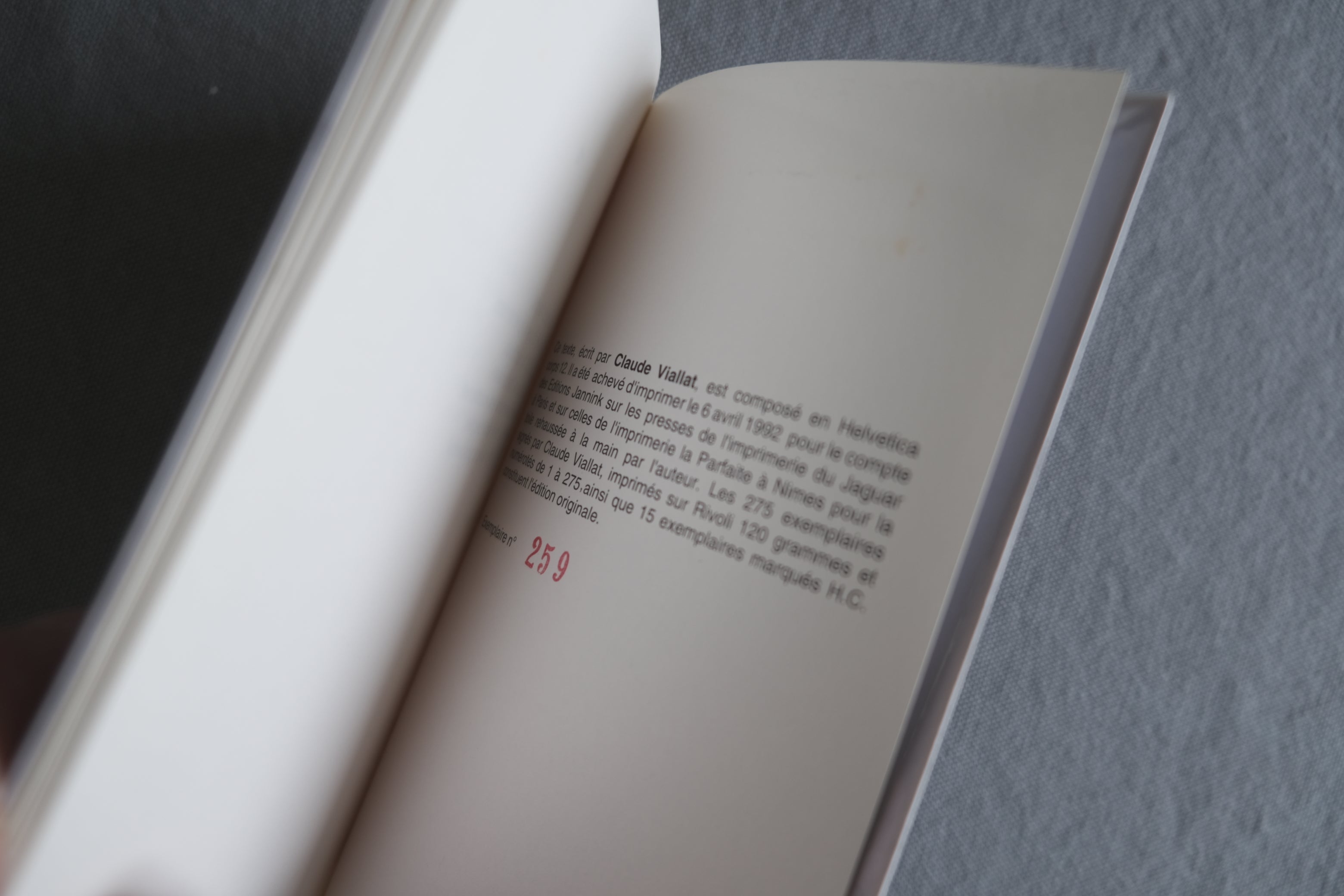 ［署名入・限定275部］Claude Viallat『Suite』｜クロード・ヴィアラ｜Éditions Jannink刊・1992年｜現代アートブック