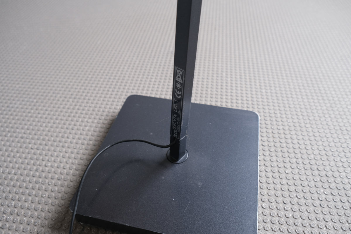 FLOS KELVIN F LED フロアライト｜Antonio Citterio アントニオ・チッテリオ｜ブラック