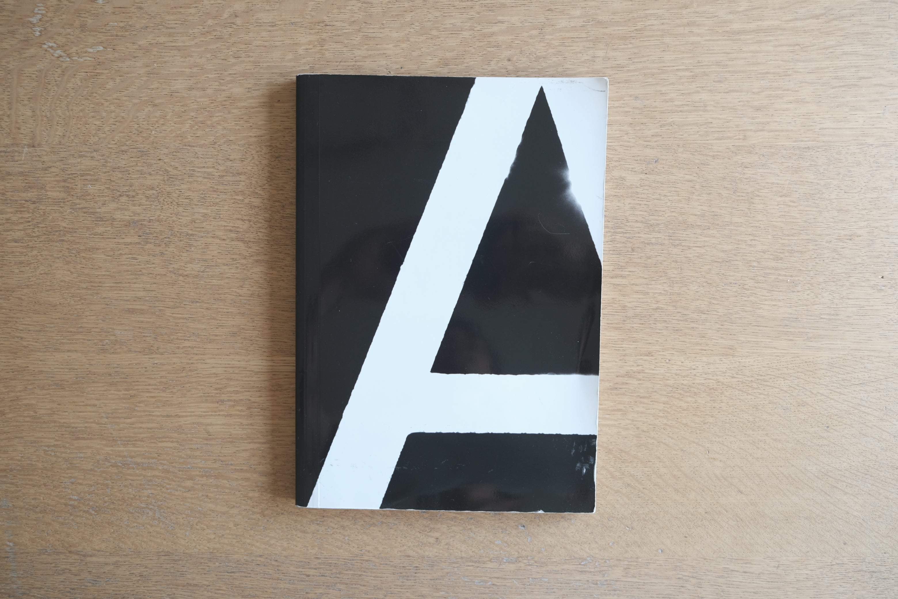 Oscar Monzon（オスカル・モンソン）写真集『KARMA』｜限定1000部 / Paris Photo First Book Award受賞