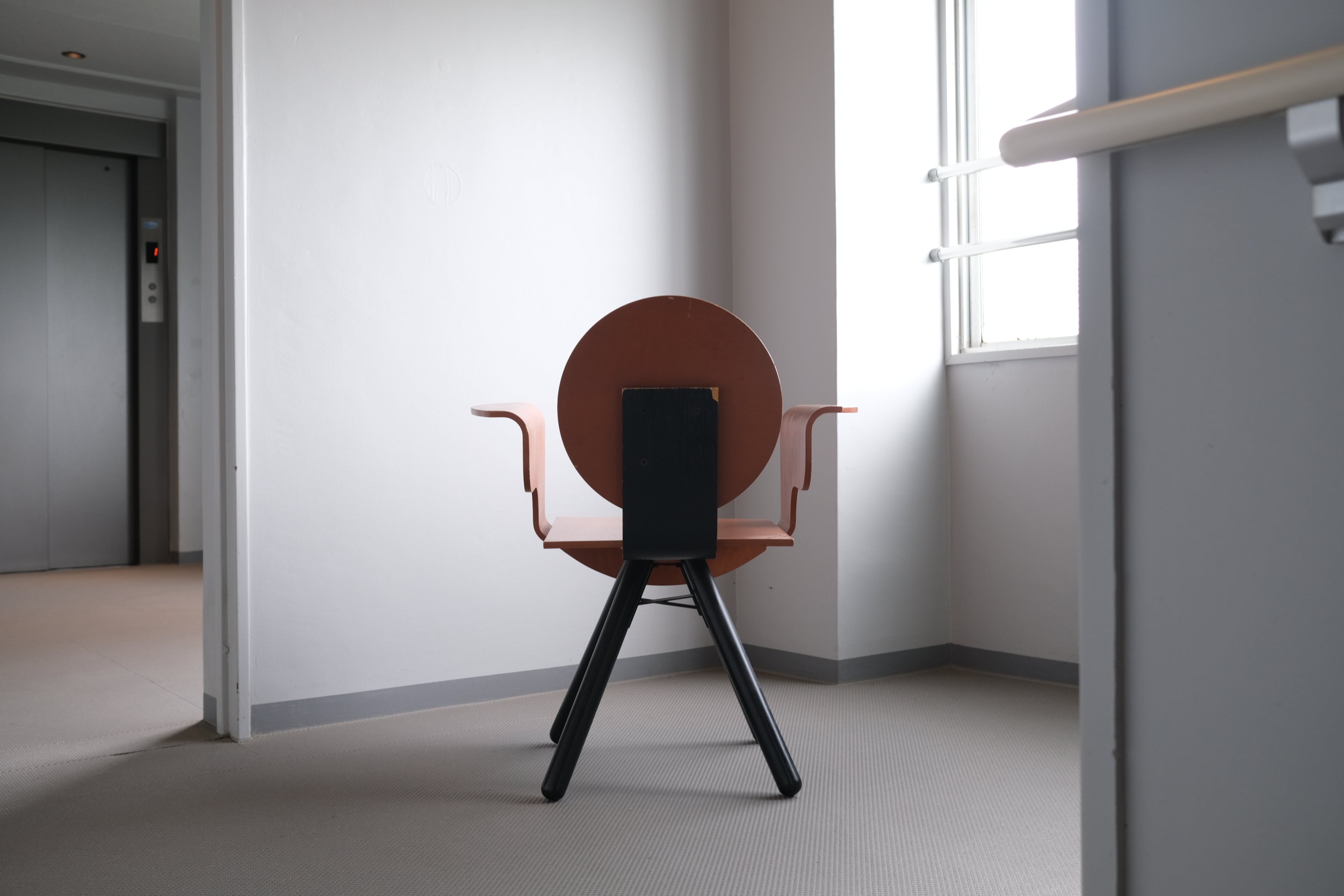 内田繁「8月の椅子」｜August Chair（イル・パラッツォ客室使用品）