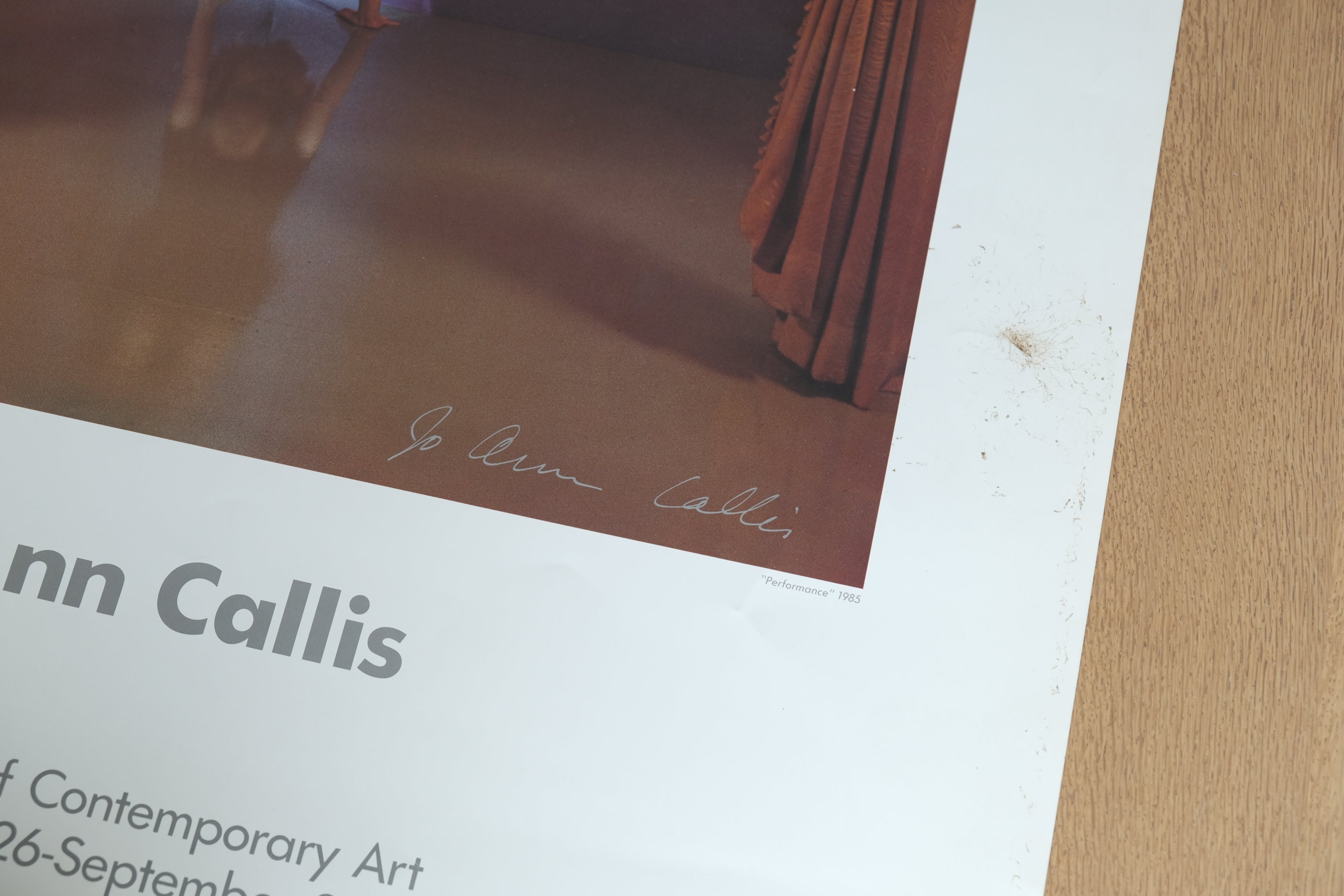 JoAnn Callis 写真展ポスター（1985 / MOCA ロサンゼルス）サイン入り 厚紙仕様