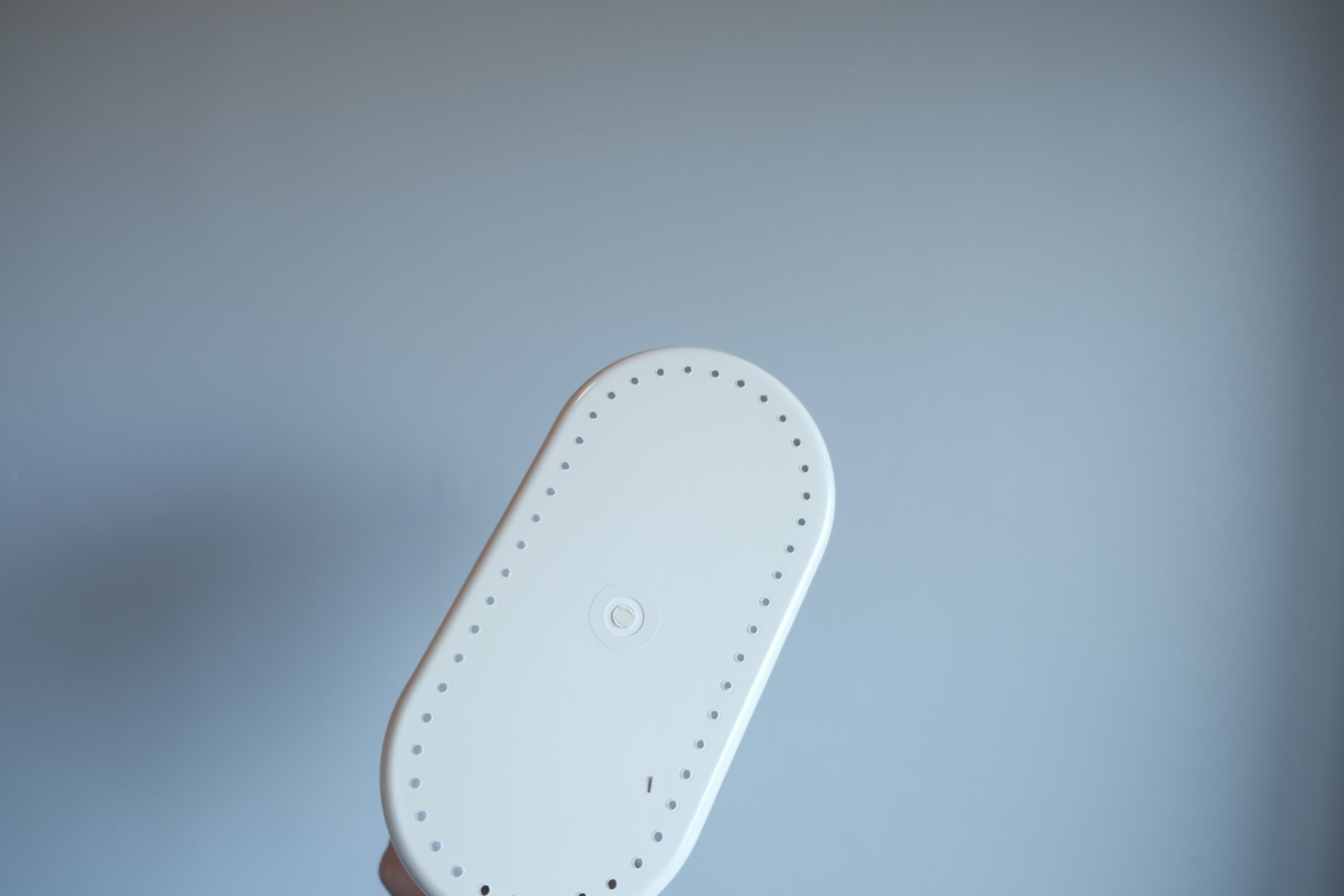 【未使用デッドストック】Kartell 4624 アイスバケット 黒｜Giotto Stoppinoデザイン｜イタリア製ヴィンテージジオット・ストッピーノによるKartellのアイスバケット。黒の緊張感と造形美が際立つ未使用ヴィンテージ。