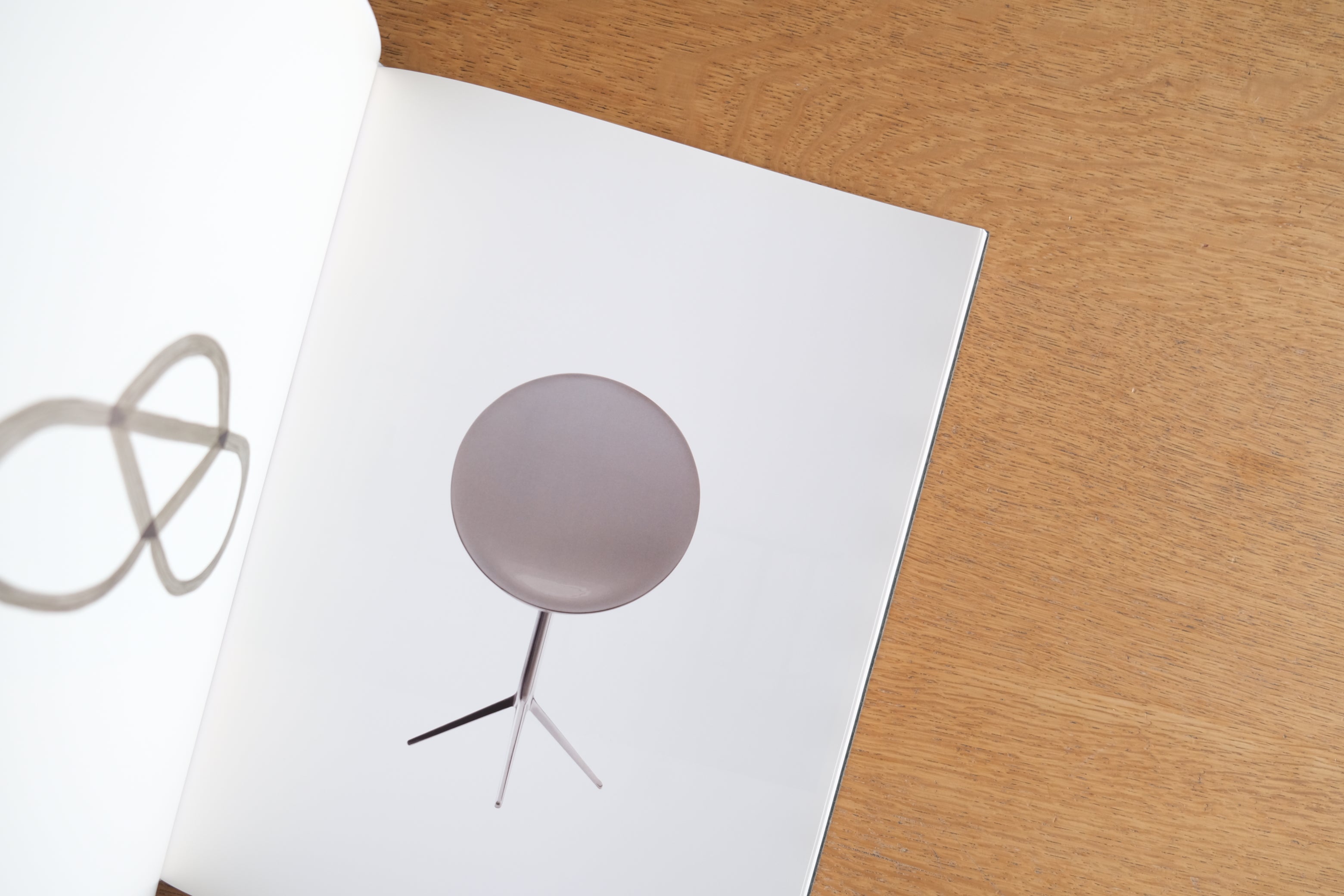 Ronan and Erwan Bouroullec Works｜ロナン＆エルワン・ブルレック作品集｜PHAIDON刊（2012年）