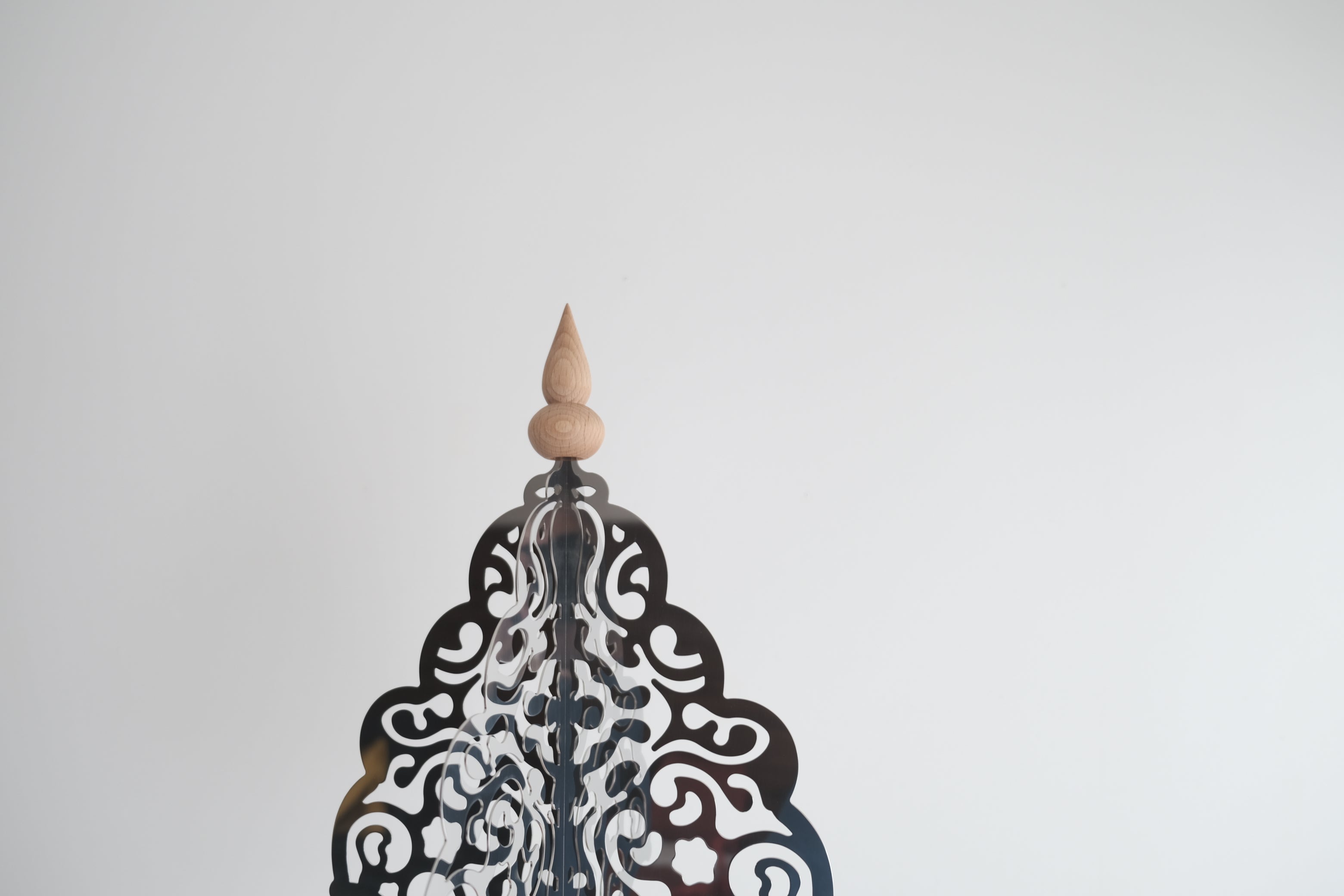 ALESSI “Dressed” Centerpiece｜アレッシィ ドレスト センターピース（カットワーク）