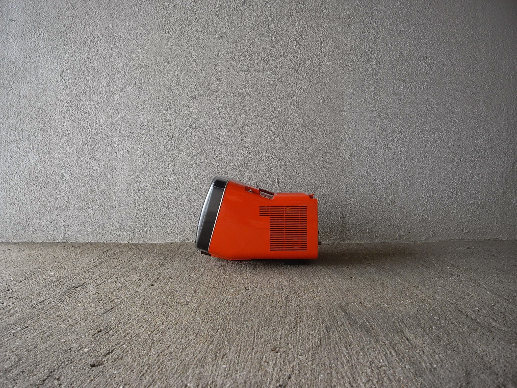 Brionvega Algol 11インチ テレビ（1998年リマニュファクチャリング）｜Zanuso & Sapper｜展示用コレクターズアイテム