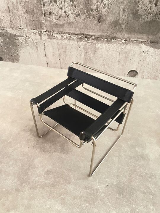 Marcel Breuer B3 Wassily miniture chair Vitra Design Museum マルセル・ブロイヤー ミニチュア ワシリーチェア ヴィトラデザインミュージアム