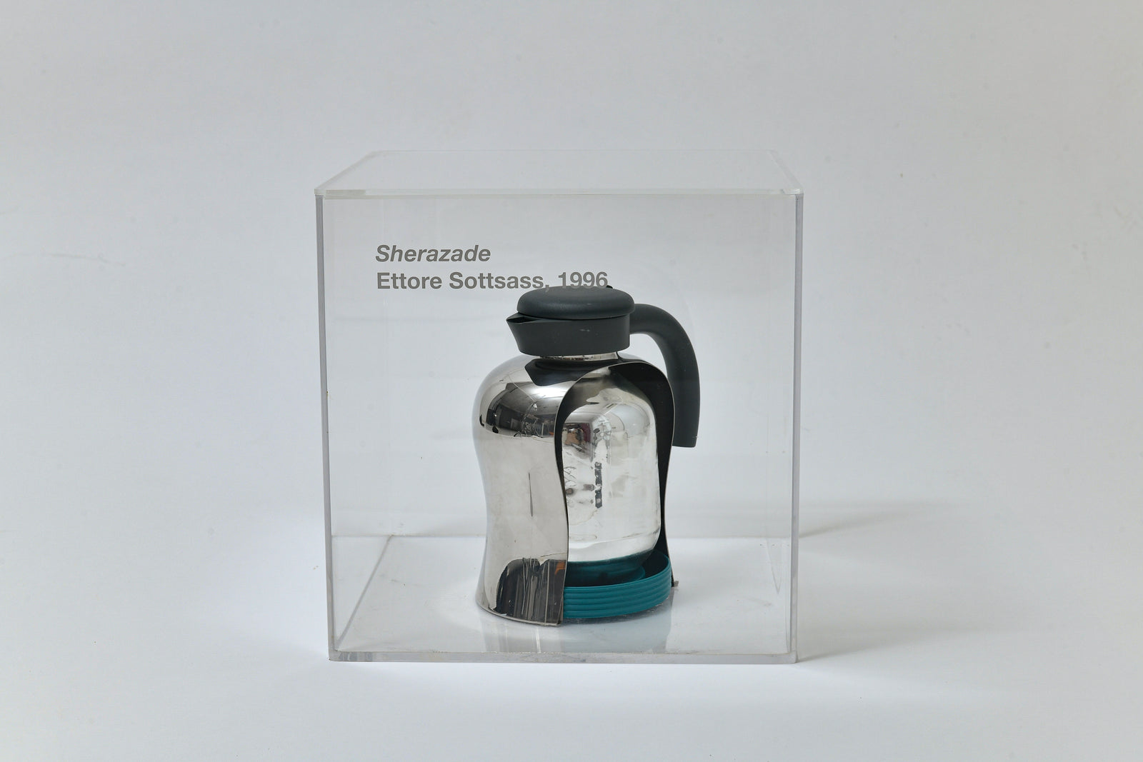 超希少】カットサンプル アレッシィ ALESSI Sherazade エットーレ・ソットサス Ettore Sottsass 1996 –  Helvetica