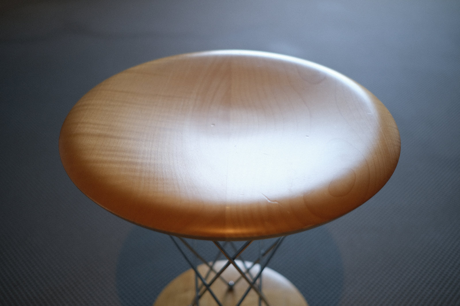 希少】イサムノグチ スツール 椅子 ヴィトラ製 Isamu Noguchi Rocking Stool Vitra – Helvetica