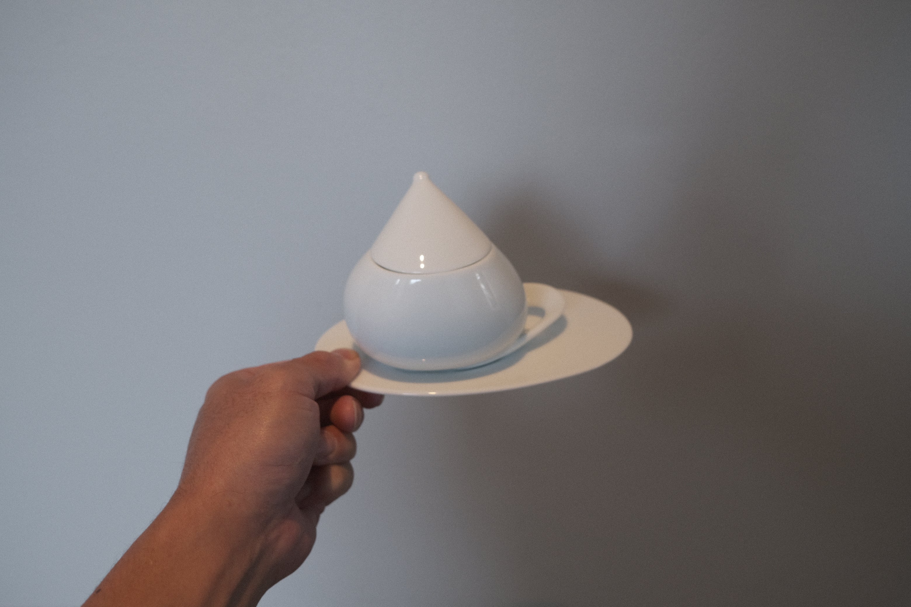長谷川逸子 カップ＆ソーサー｜12人の建築家 小さな建築シリーズ｜Itsuko Hasegawa cup & saucer