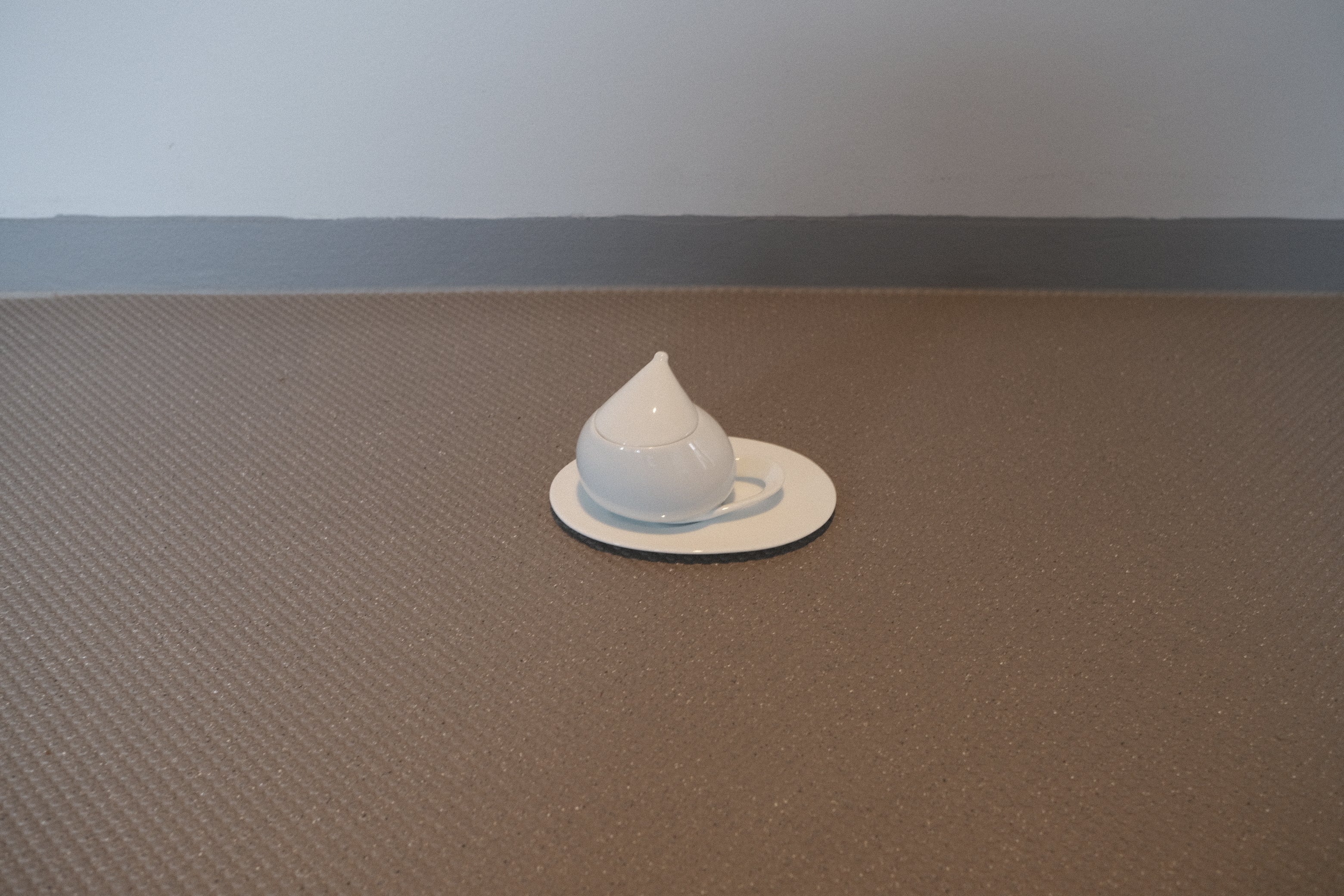長谷川逸子 カップ＆ソーサー｜12人の建築家 小さな建築シリーズ｜Itsuko Hasegawa cup & saucer