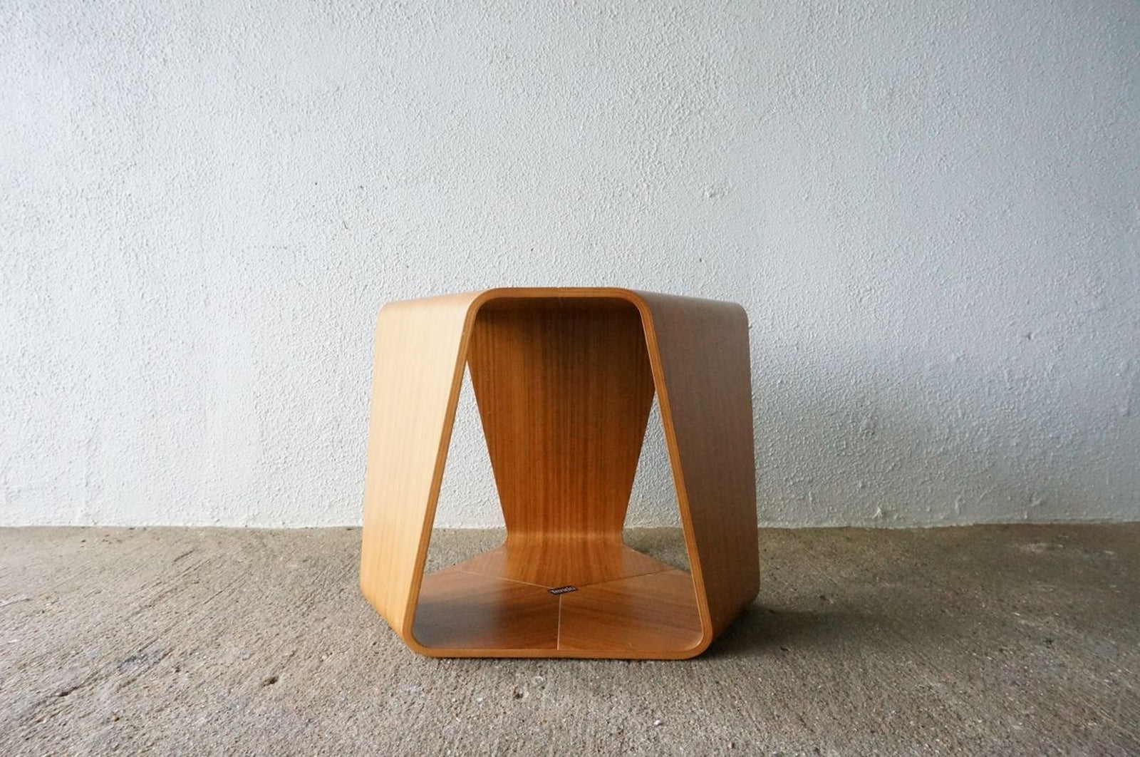 murai stool TENDO 田辺 麗子 ムライスツール 天童木工 – Helvetica