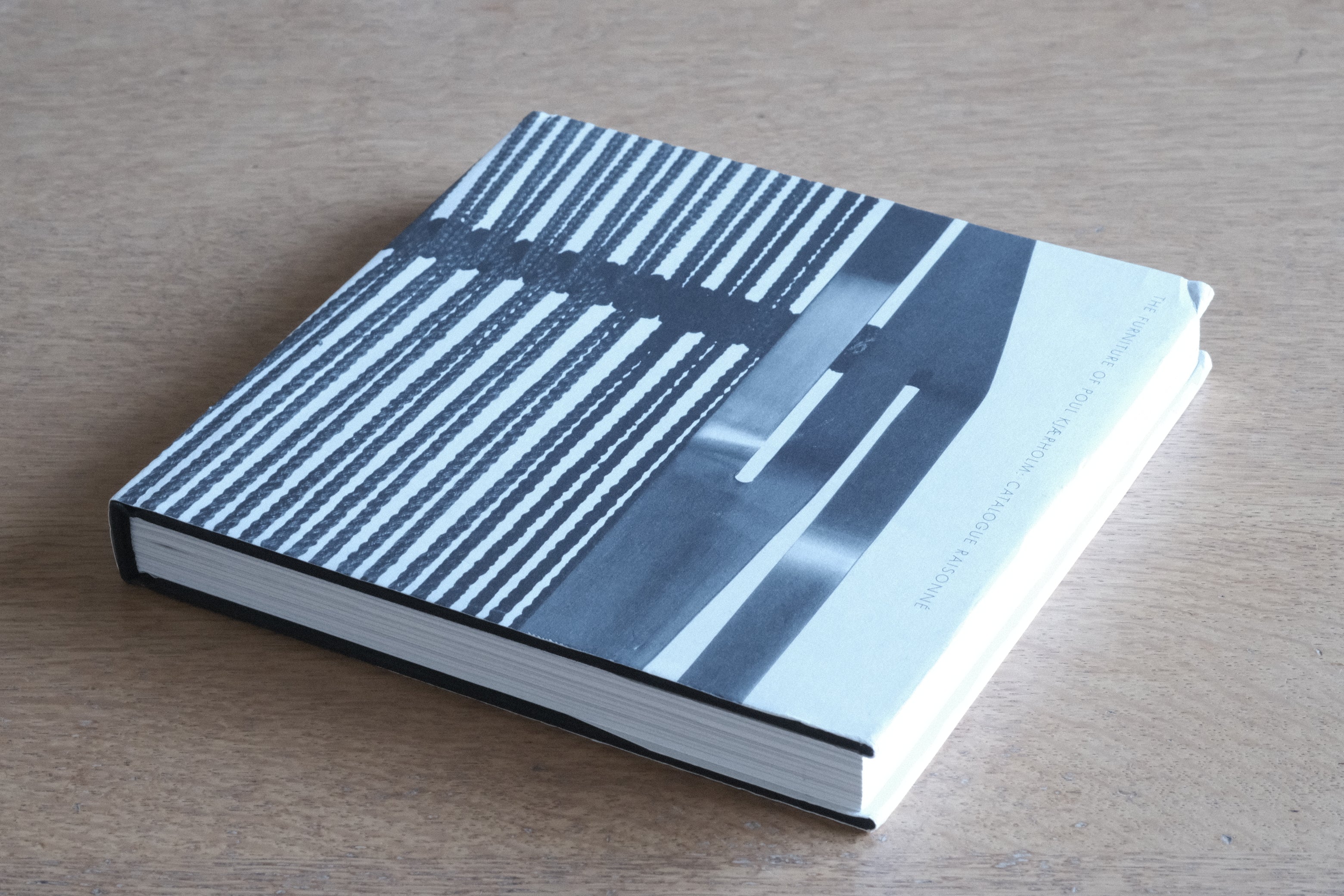 【本】 The Furniture of Poul Kjaerholm: Catalogue Raisonne ポール・ケアホルム