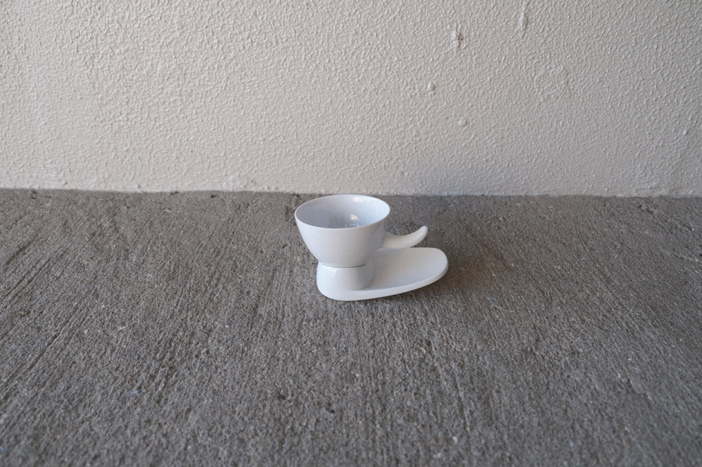 Isamu Noguchi Vitra Cup & saucer イサム・ノグチ ヴィトラ カップ＆ソーサー – Helvetica